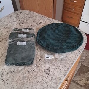 Tongina Brand New 4 Pack Round Ribbed Bar Stool/Chair Seat Covers Hunter Green